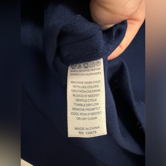 C Wonder navy blue blouse with piping - Picture 5 of 5